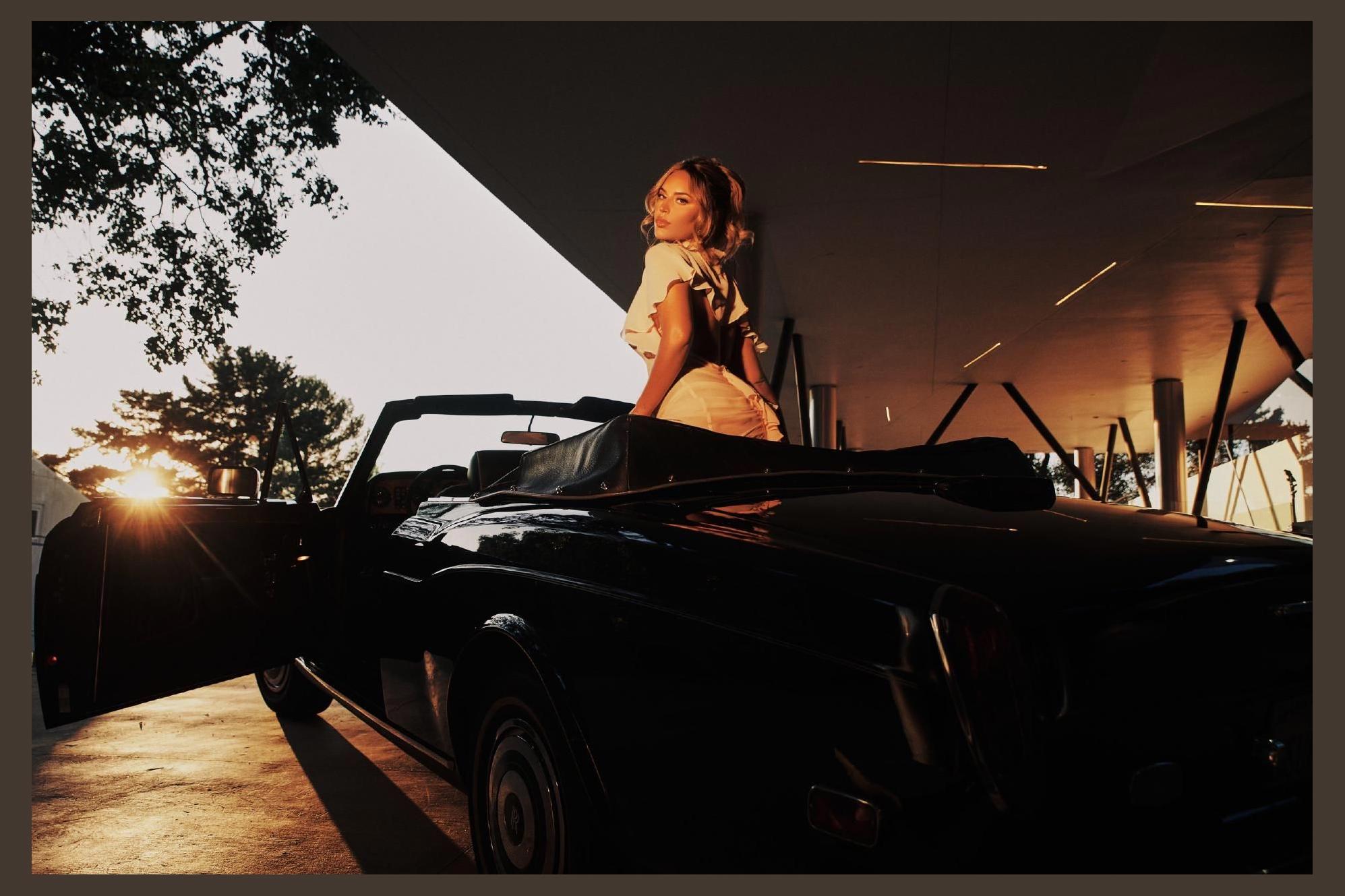Alina Baraz photo 1
