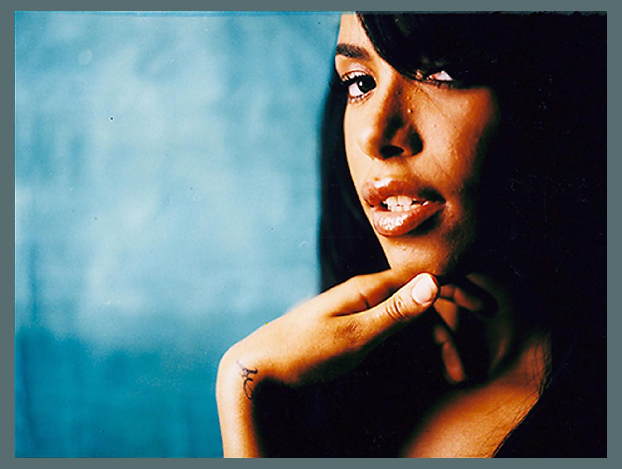 Aaliyah photo 1