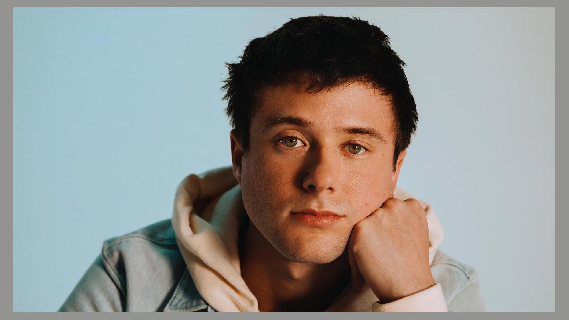 Alec Benjamin photo 1