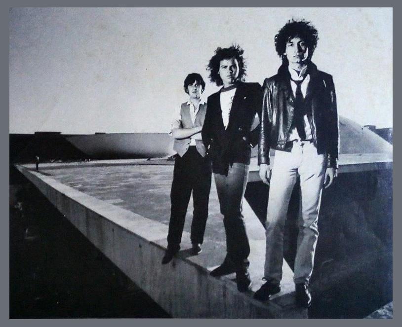 Banda 69 photo 1