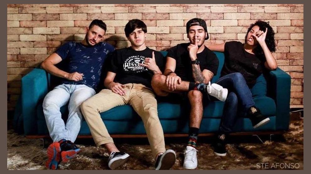 Banda 734 photo 1