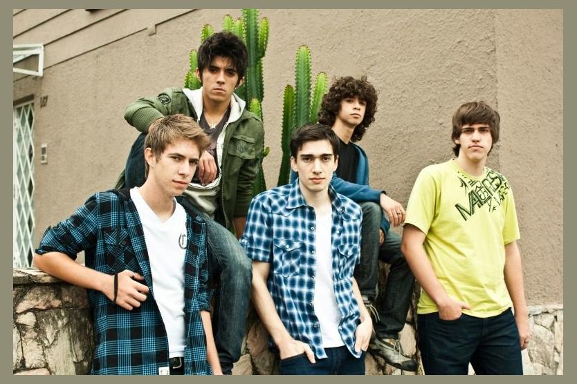 Banda DZ9 photo 1