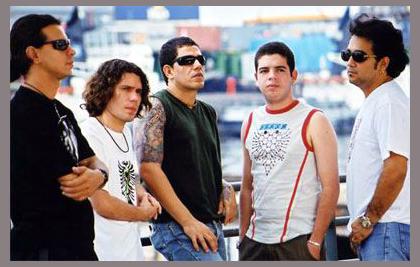 Banda Essence photo 1