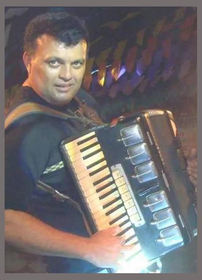 Banda Laska de Pau photo 1