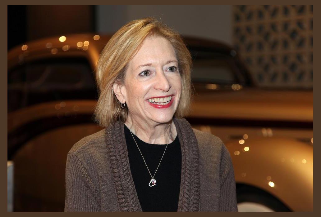 Barbara Fairchild photo 1