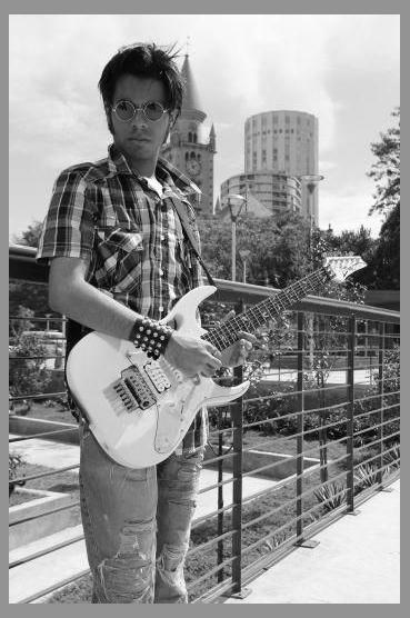 Caio Trova photo 1