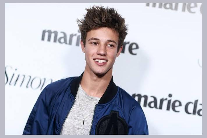 Cameron Dallas photo 1