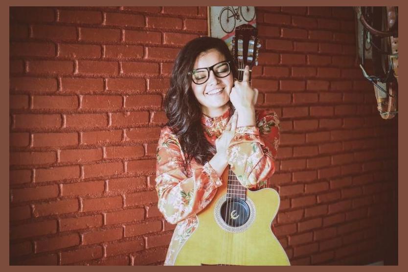 Camila Brasil photo 1