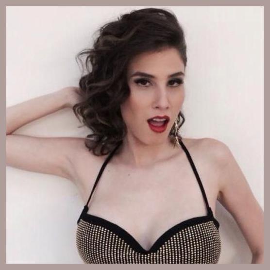 Camilla Uckers photo 1