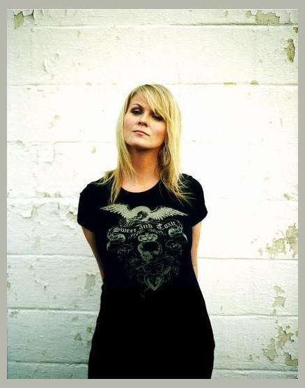 Carolyn Dawn Johnson photo 1
