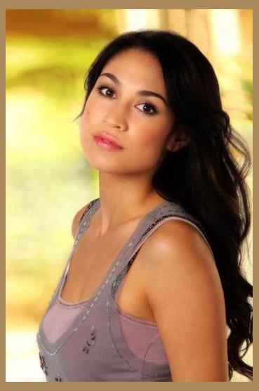 Cassie Steele photo 1