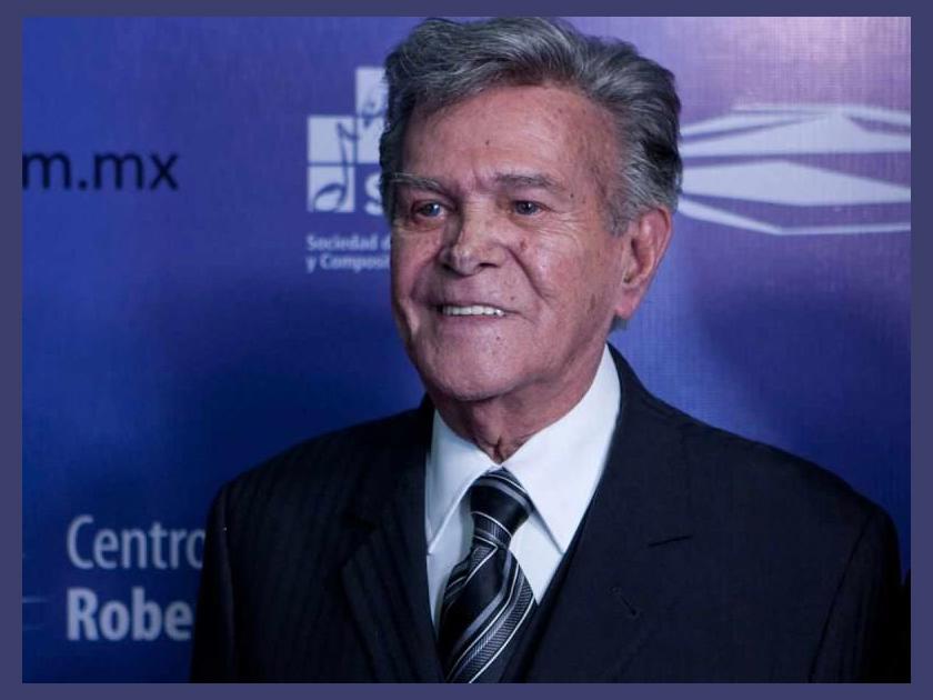 Chamín Correa photo 1