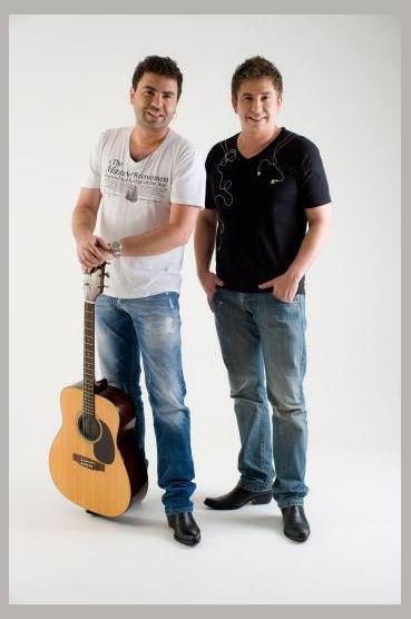 Charles e Juliano photo 1