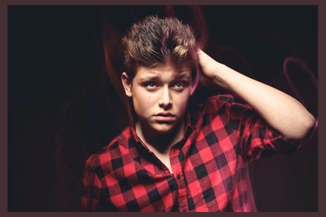 Charlie Jones photo 1