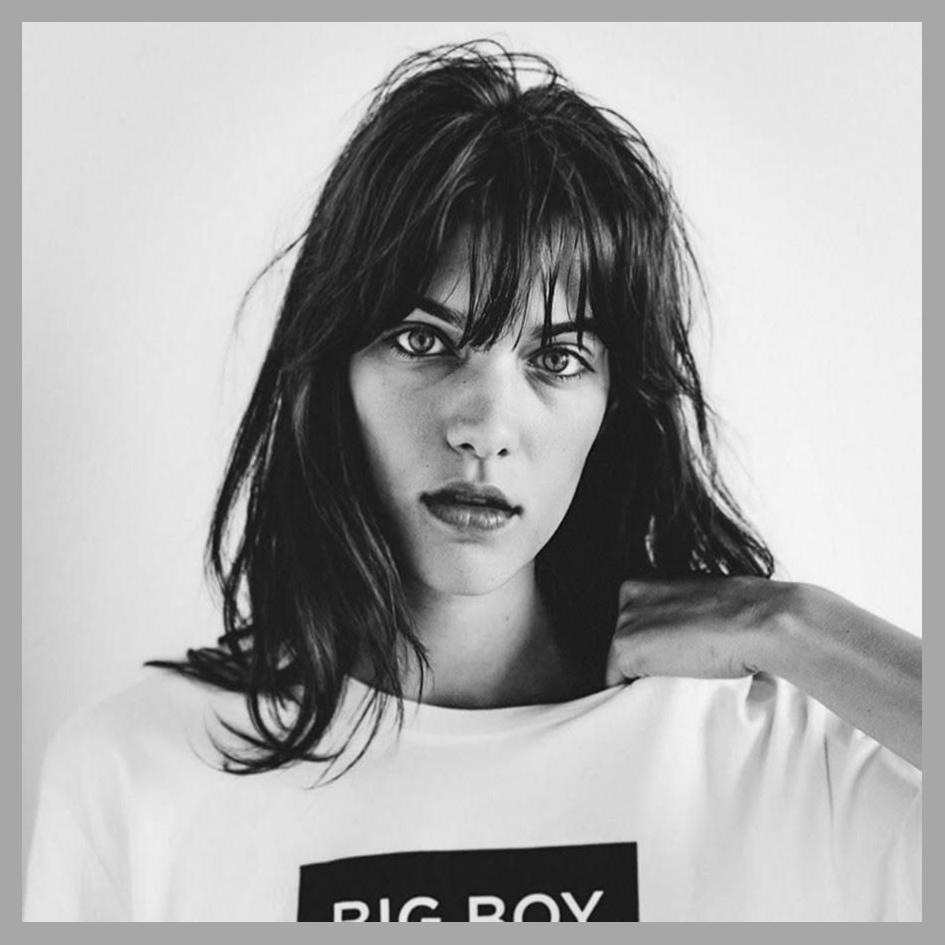 Charlotte Cardin photo 1