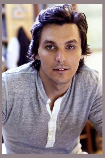 Charlie Worsham photo 1