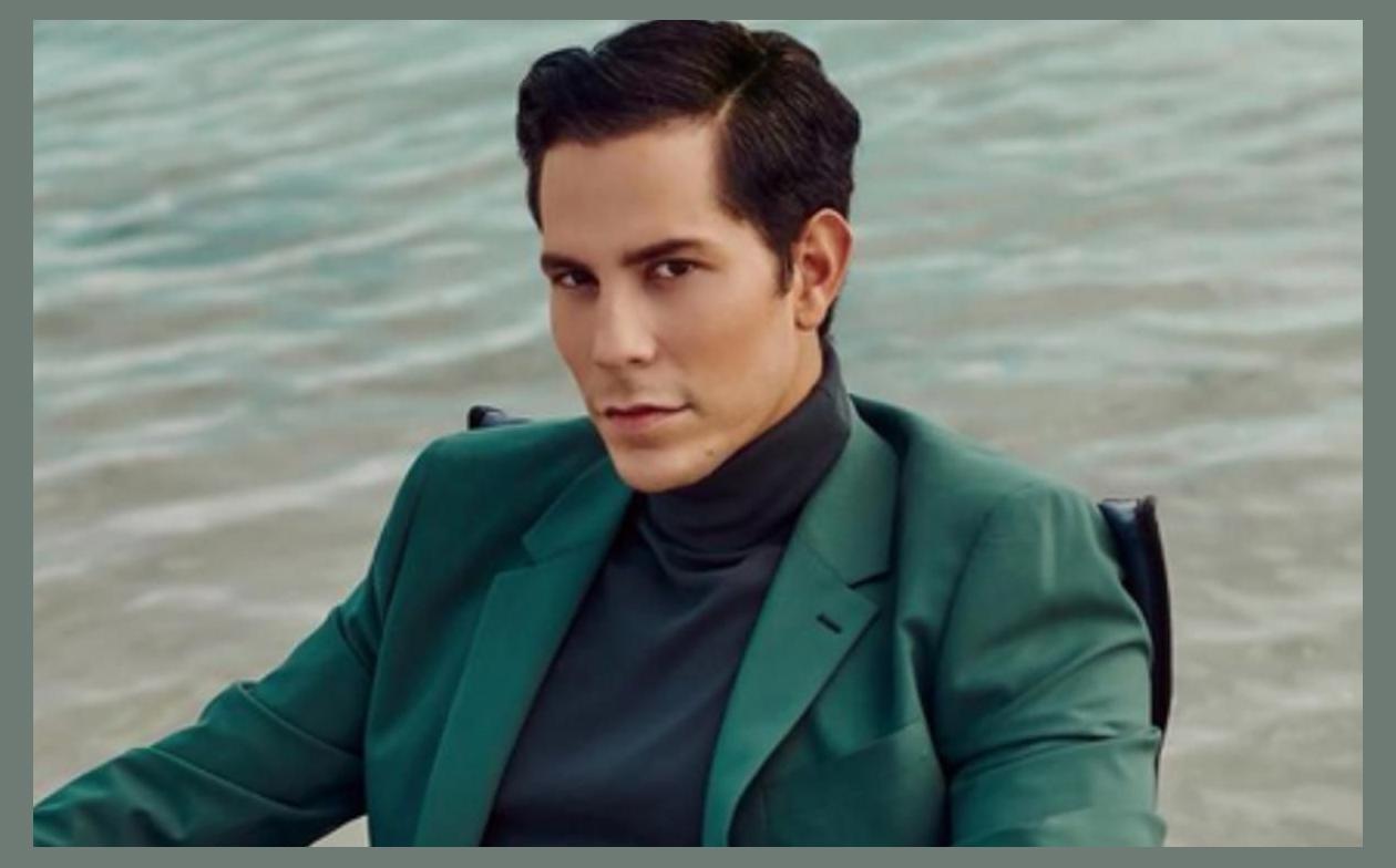Christian Chávez photo 1