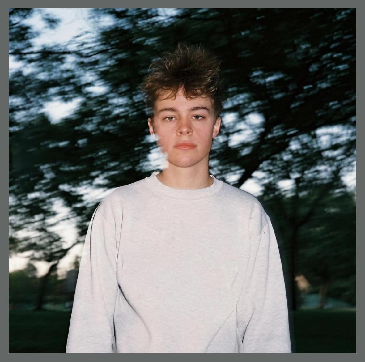 Christian Leave photo 1