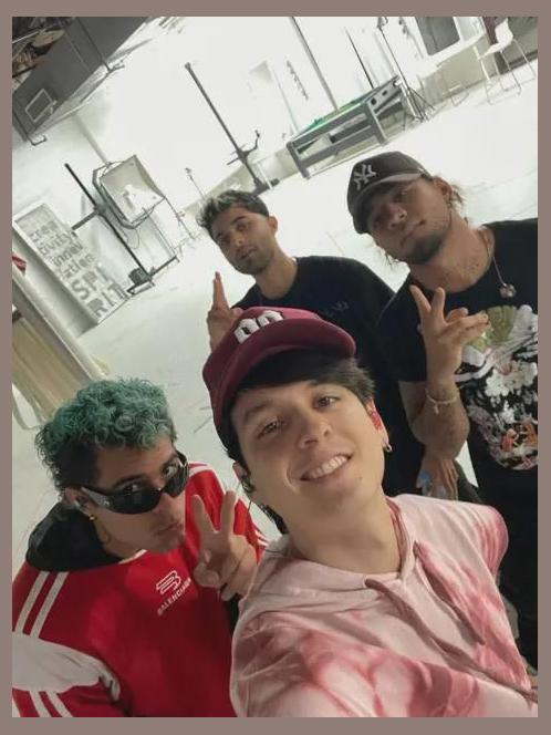 CNCO photo 1
