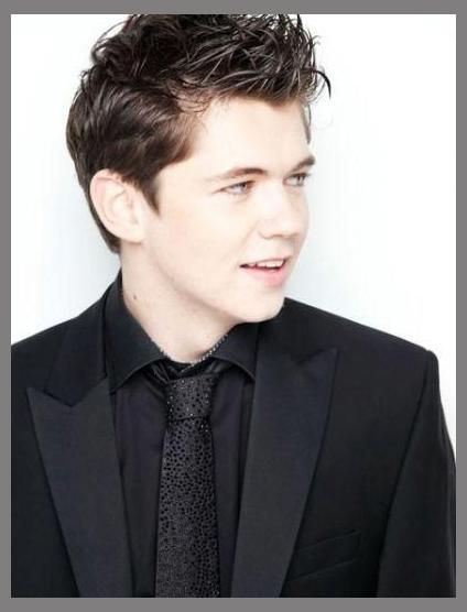 Damian McGinty photo 1