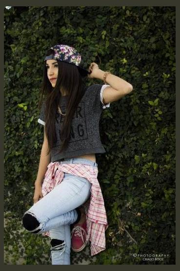 Daniela Calvario photo 1