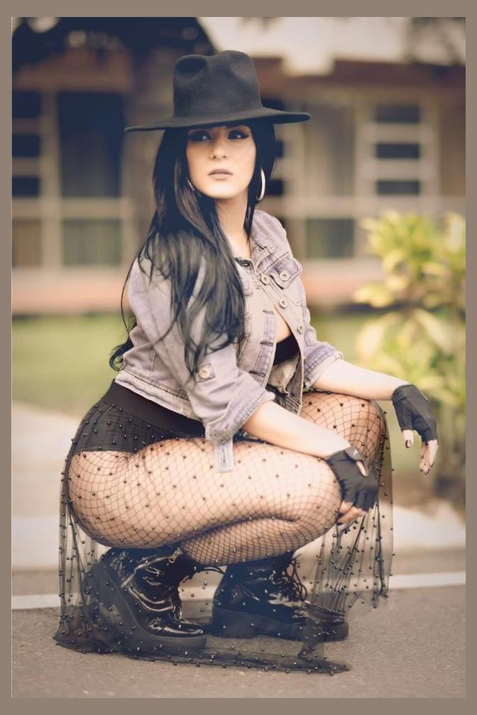 Darlene photo 1