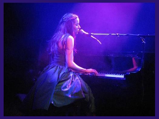 Delerium photo 1