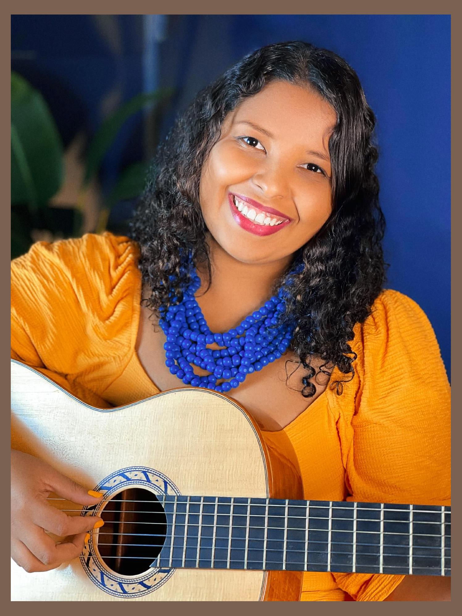 Denise Oliveira photo 1