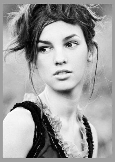 Denyse Tontz photo 1