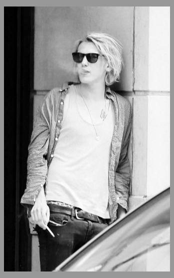 The Darling Buds (Jamie Campbell Bower) photo 1