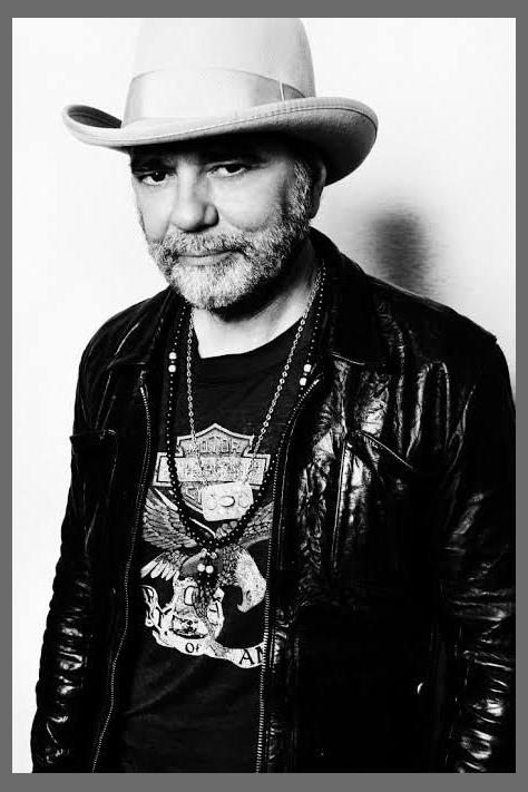 Daniel Lanois photo 1