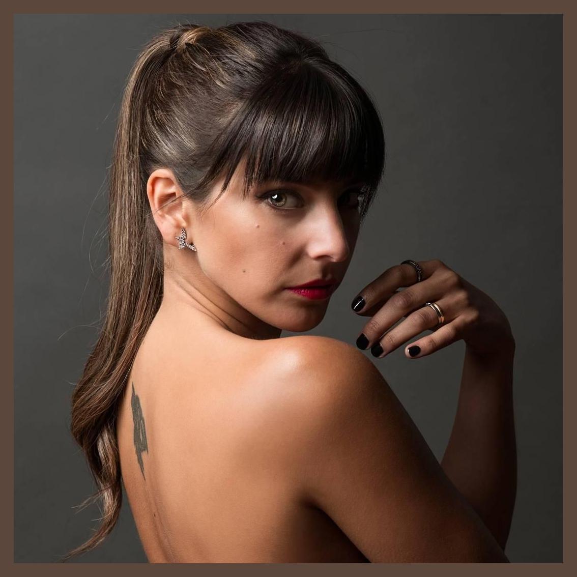Daniela Castillo photo 1