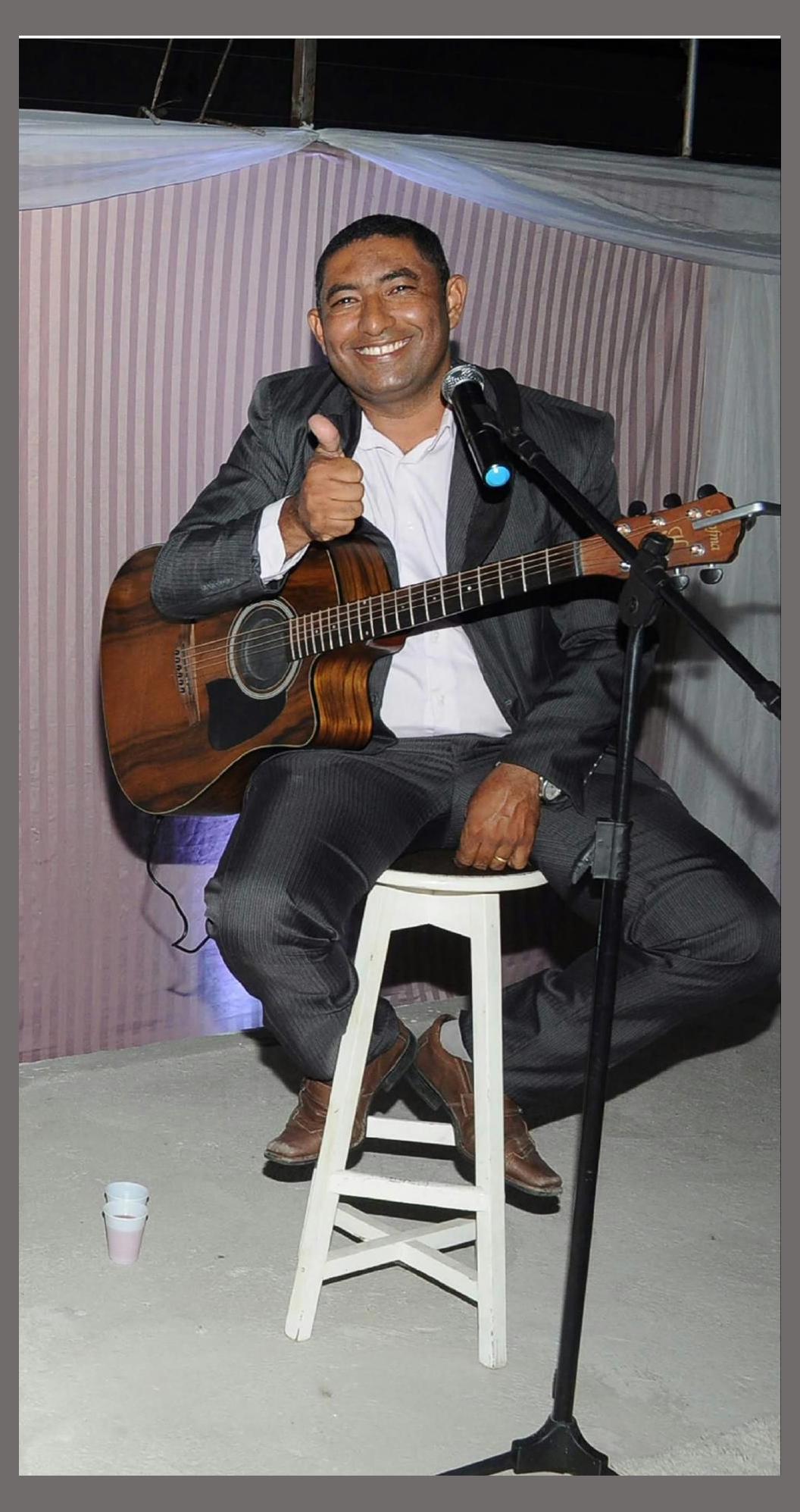 Edielton Carlos photo 1