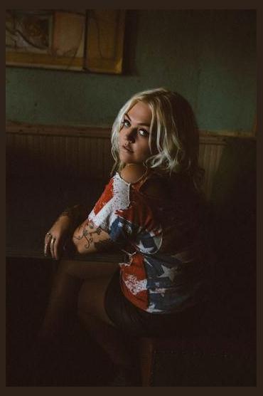 Elle King photo 1