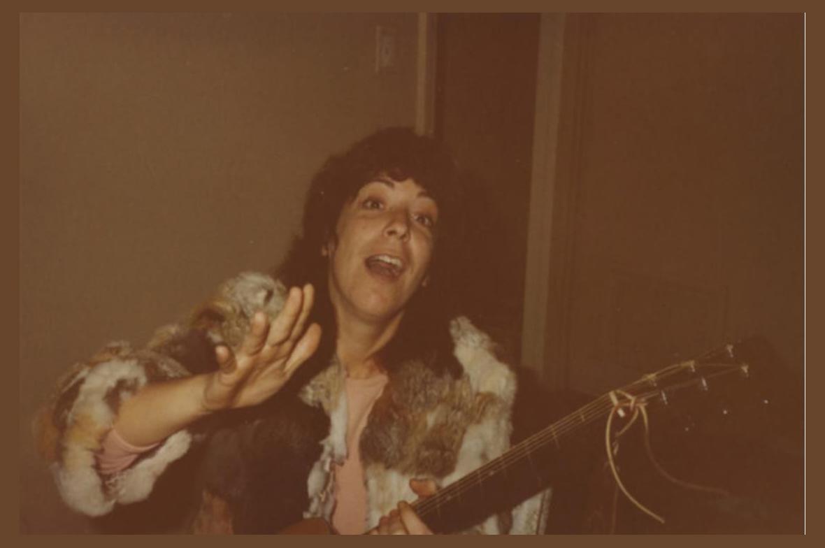 Elyse Weinberg photo 1