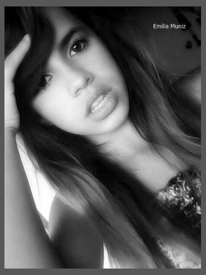 Emilia Muniz photo 1