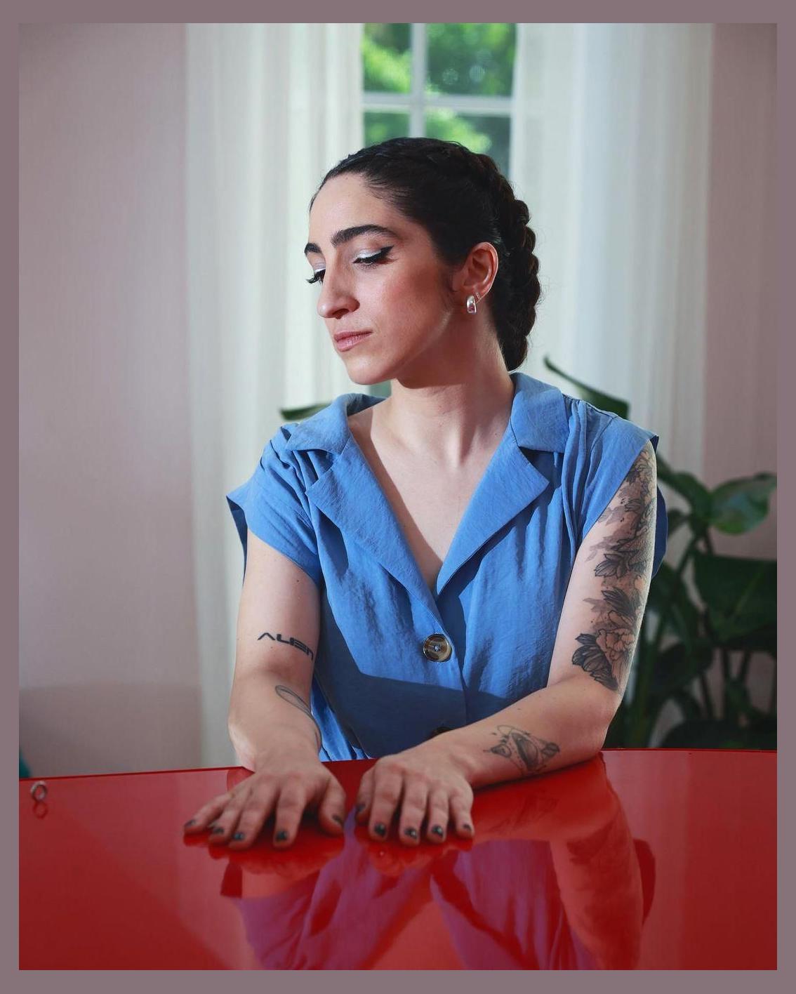 Emily Estefan photo 1