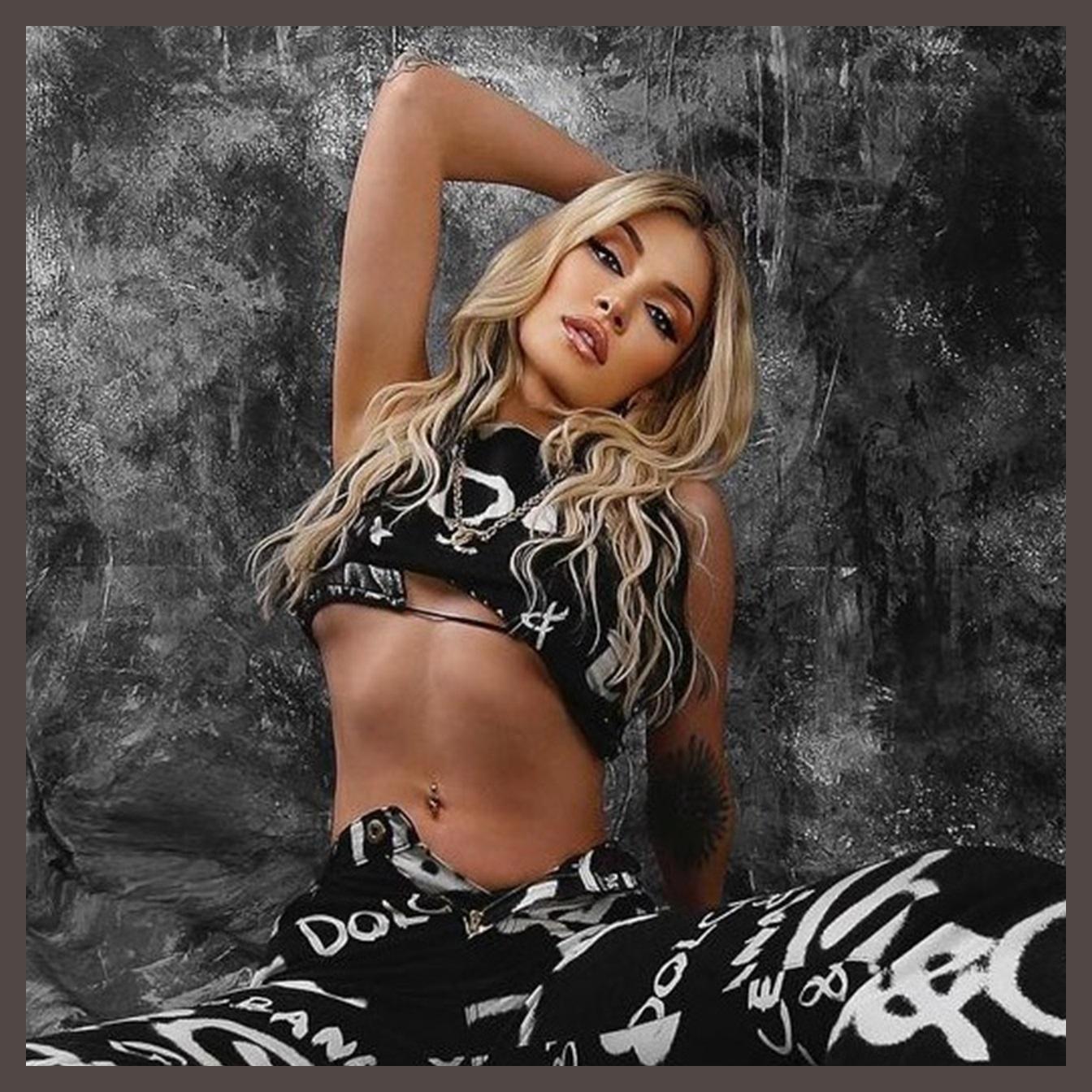 Era Istrefi photo 1