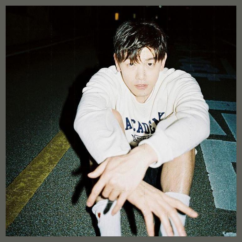 Eric Nam photo 1