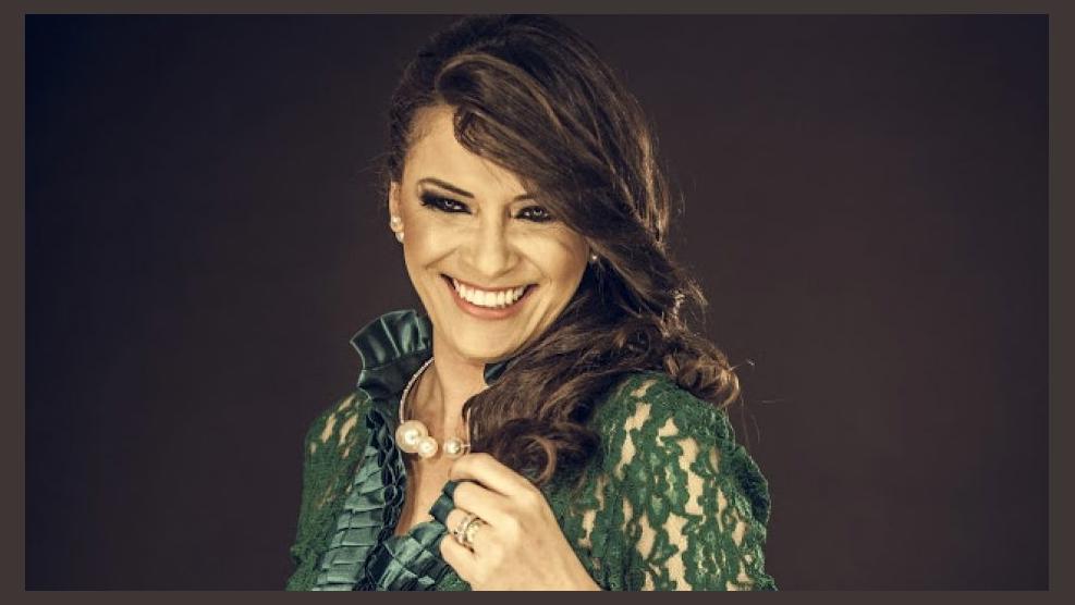 Ester Batista photo 1