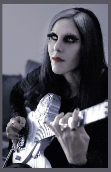 Eva O photo 1