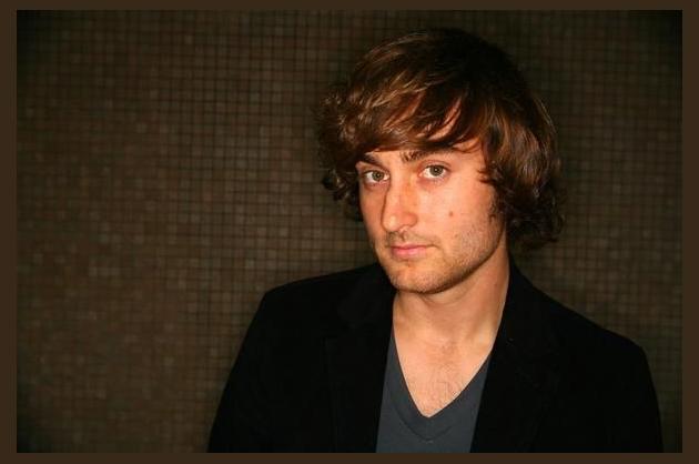 Evan Wickham photo 1