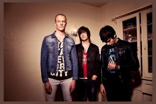 Eve 6 photo 1