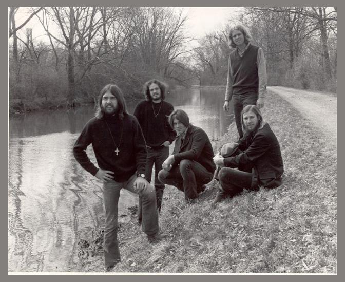 E Band photo 1