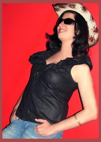 Elaine Christina photo 1