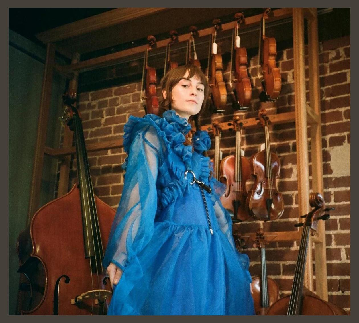 Faye Webster photo 1