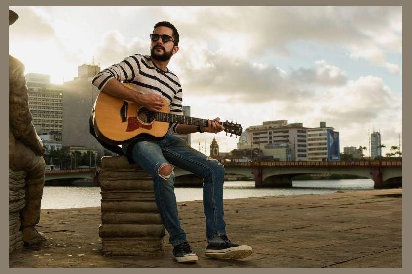 Felipe Buarque photo 1