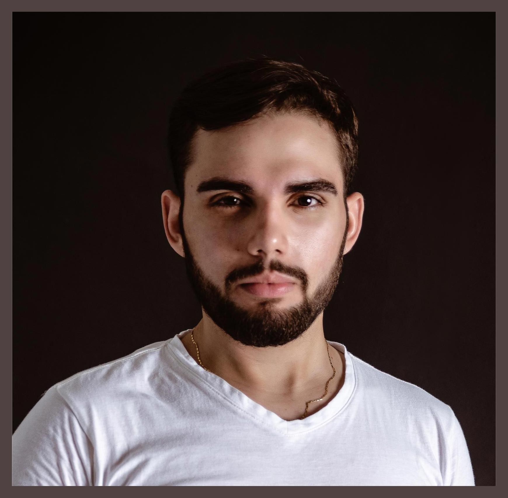 Felipe Gomes photo 1