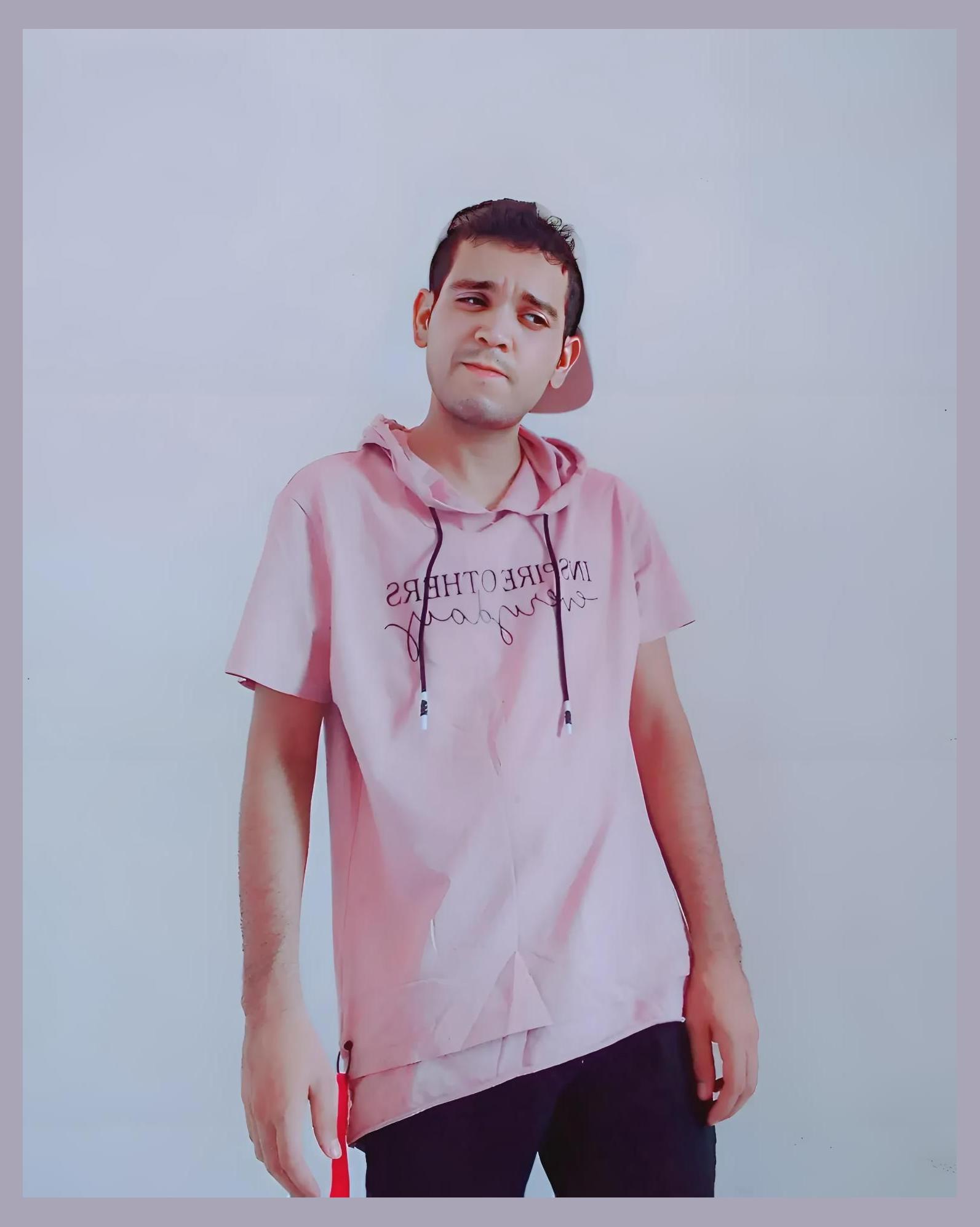 Felipe Renfro photo 1
