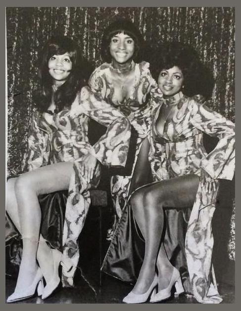 The Flirtations photo 1